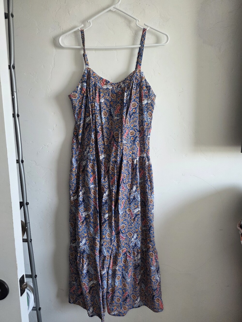 Knox Rose Blue Floral Tiered Spaghetti-Strap Maxi Dress